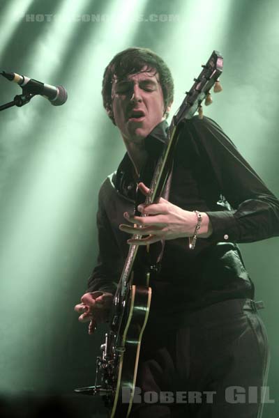 MILES KANE - 2011-03-23 - PARIS - Point Ephemere - 